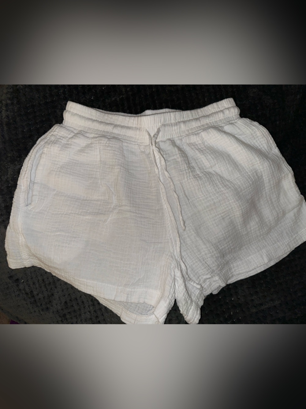 White beach women's Shorts